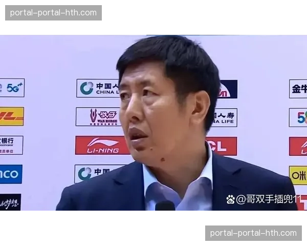 现场：山东高速主场球迷高呼“换外援”，主教练丁伟赛后未予置评