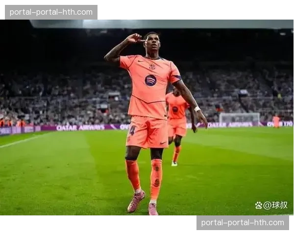 巴萨中锋计划：今夏砸1亿买小蜘蛛，莱万再留1年